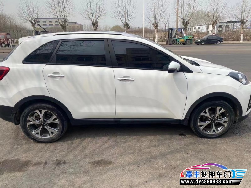 17年起亚KX3轿车抵押车出售