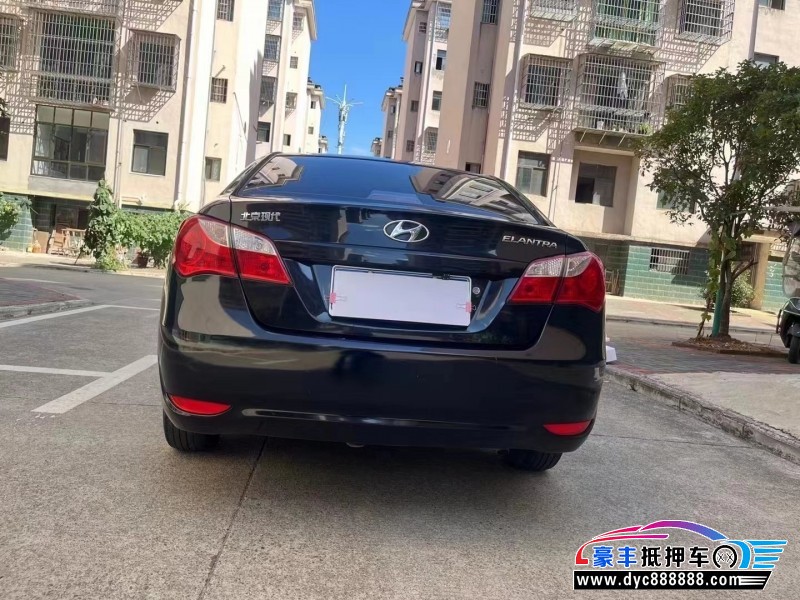 18年现代悦动轿车抵押车出售