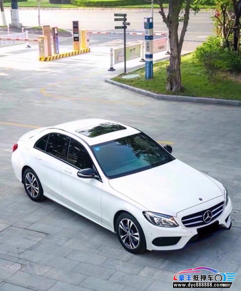 18年奔驰C级轿车抵押车出售