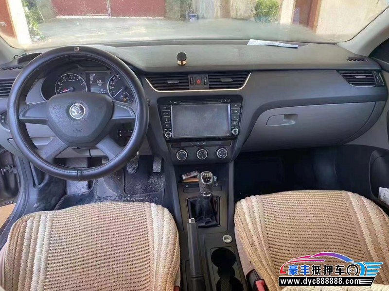 14年斯柯达明锐轿车抵押车出售