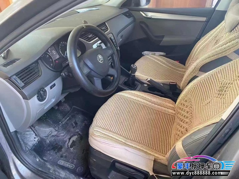 14年斯柯达明锐轿车抵押车出售