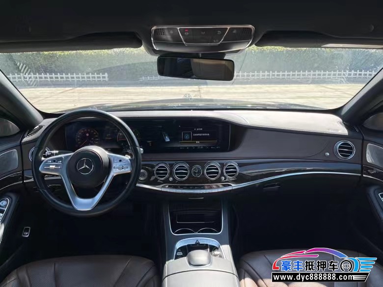 18年奔驰S轿车抵押车出售