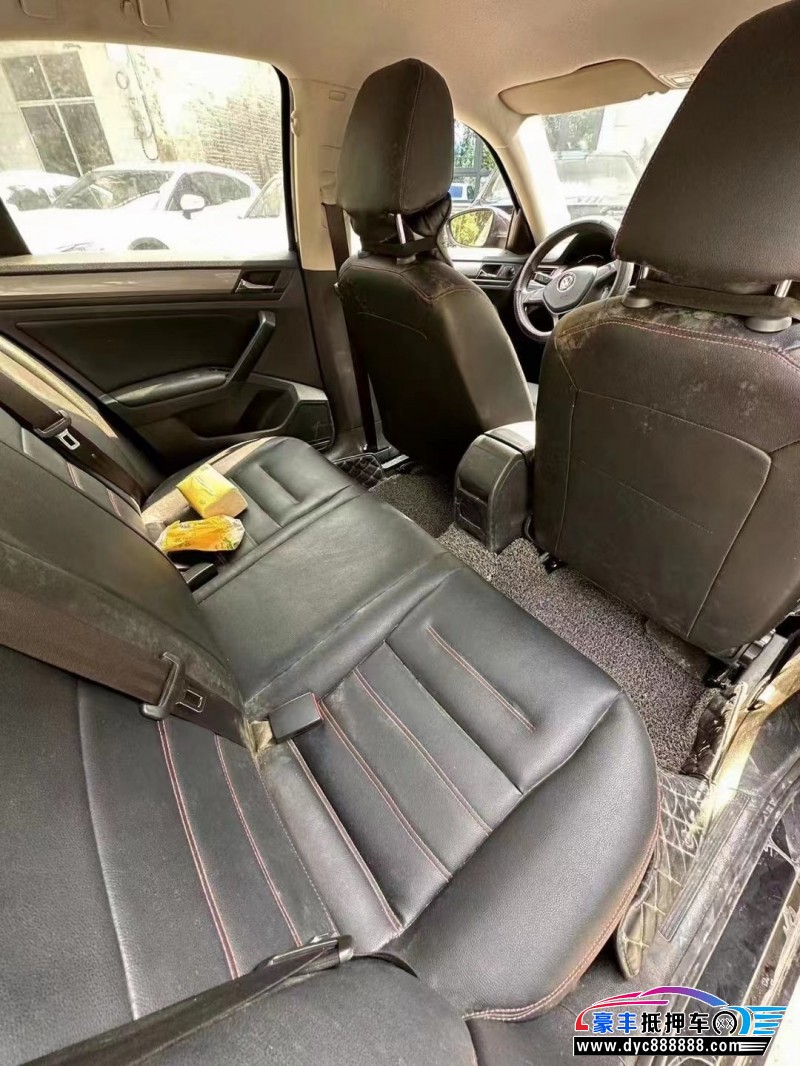 18年大众宝来轿车抵押车出售