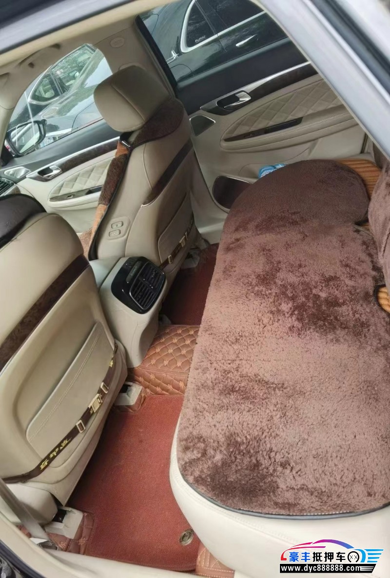 17年传祺ga8轿车抵押车出售