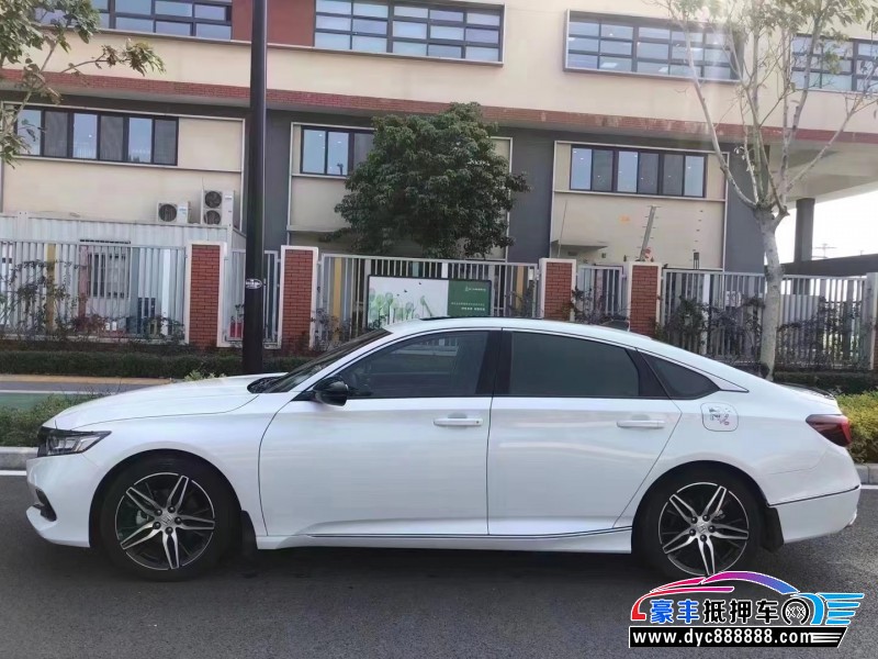 22年本田雅阁轿车抵押车出售