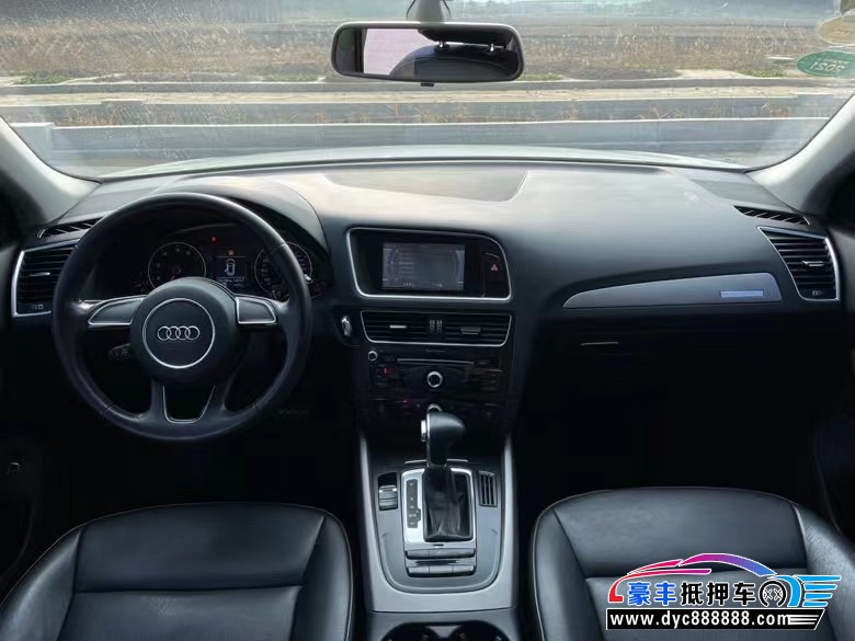 16年奥迪Q5轿车抵押车出售