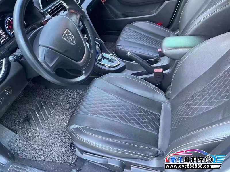 16年宝骏630轿车抵押车出售