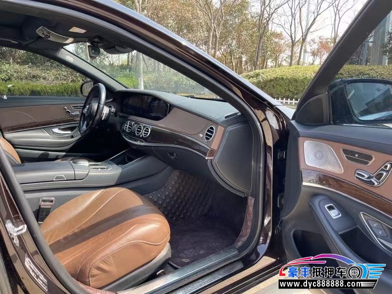 19年奔驰S轿车抵押车出售