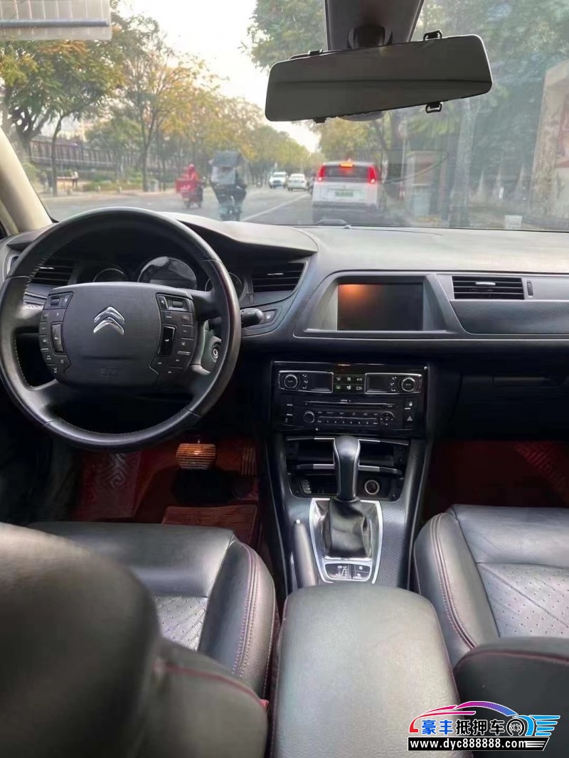 17年雪铁龙C5轿车抵押车出售