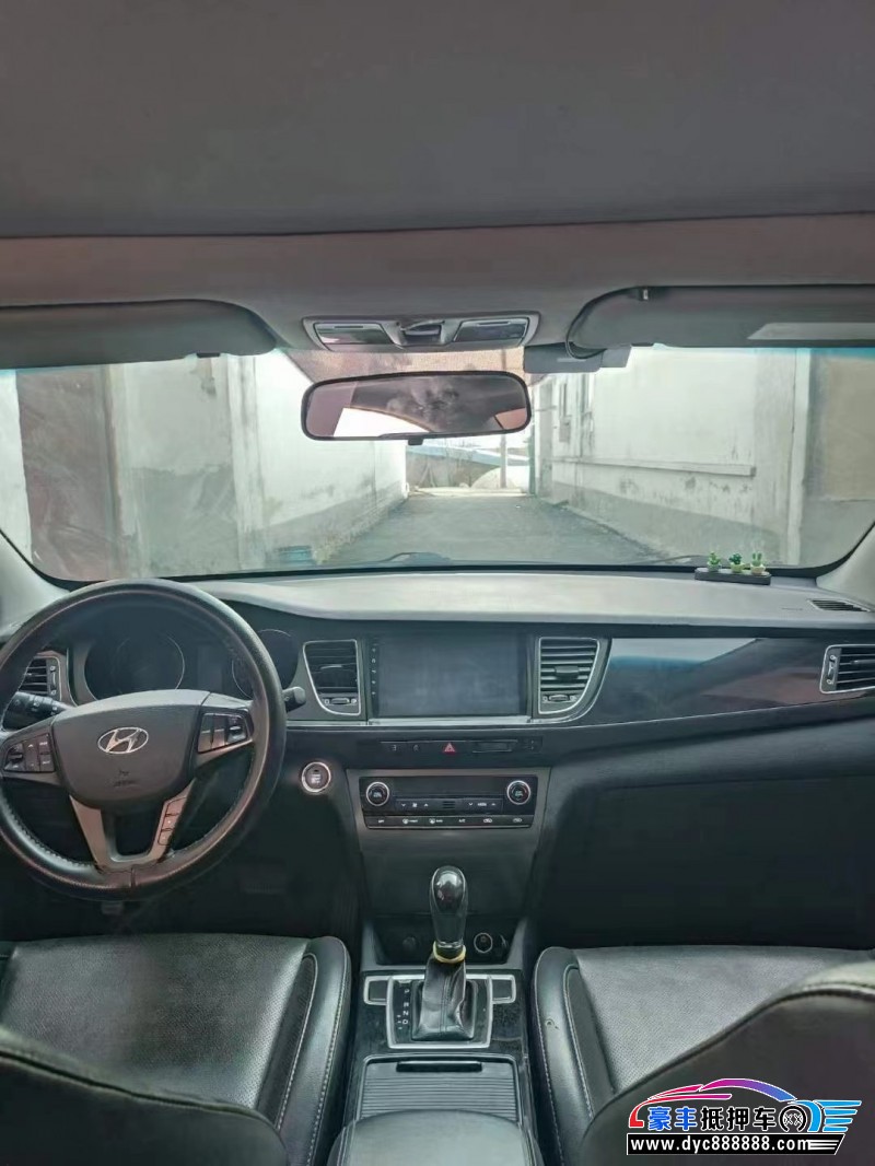 14年现代名图轿车抵押车出售