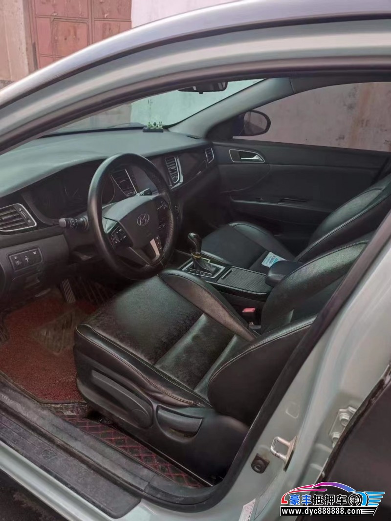 14年现代名图轿车抵押车出售