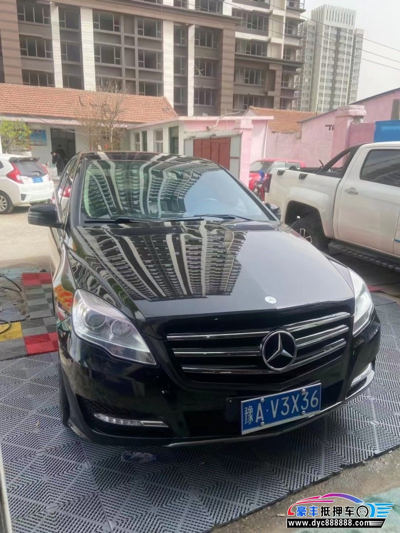 15年奔驰R轿车抵押车出售