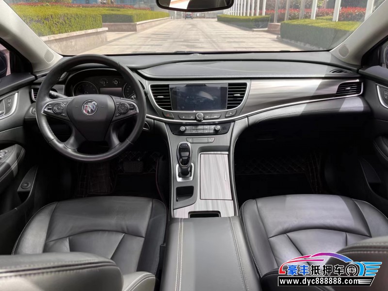 20年别克君越轿车抵押车出售