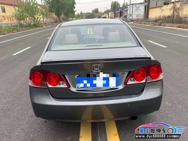 12年本田思铭轿车抵押车出售