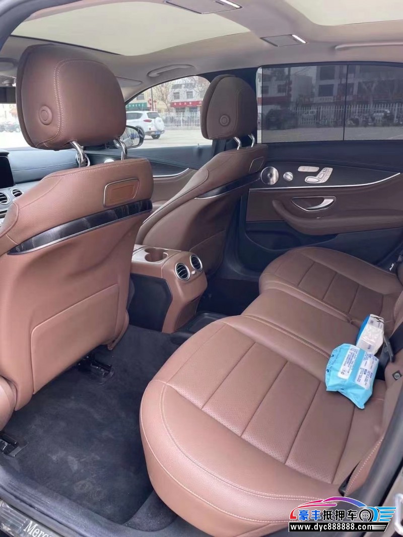 20年奔驰E轿车抵押车出售