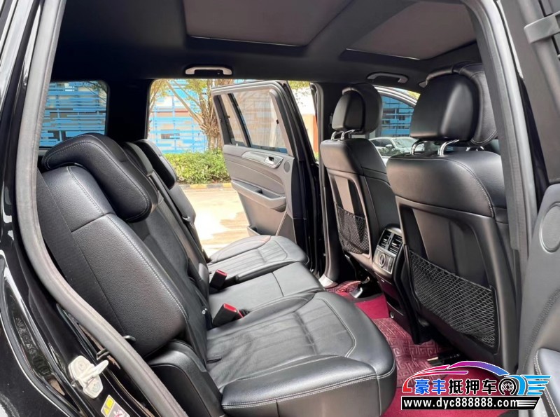 16年奔驰GLS轿车抵押车出售