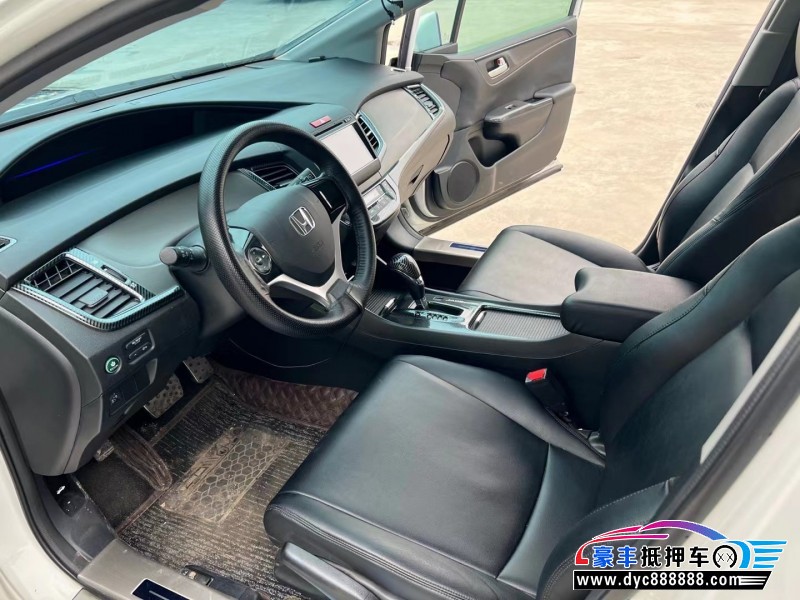 18年本田杰德轿车抵押车出售