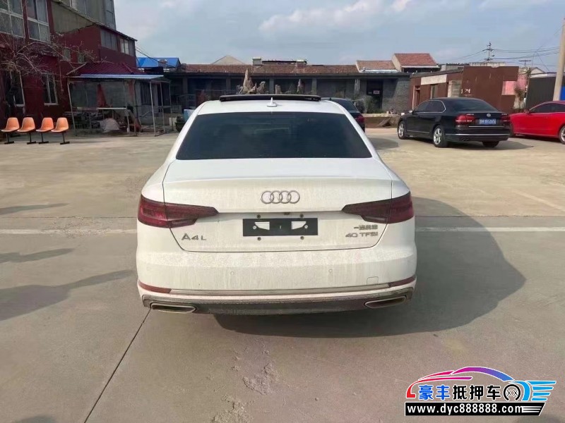 19年奥迪A4轿车抵押车出售