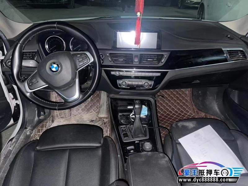 18年宝马1系轿车抵押车出售