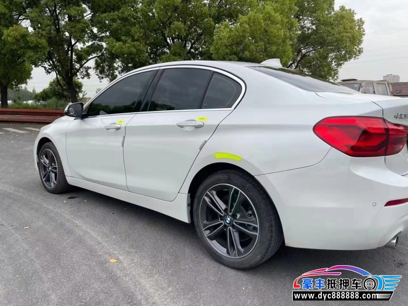 19年宝马1系轿车抵押车出售