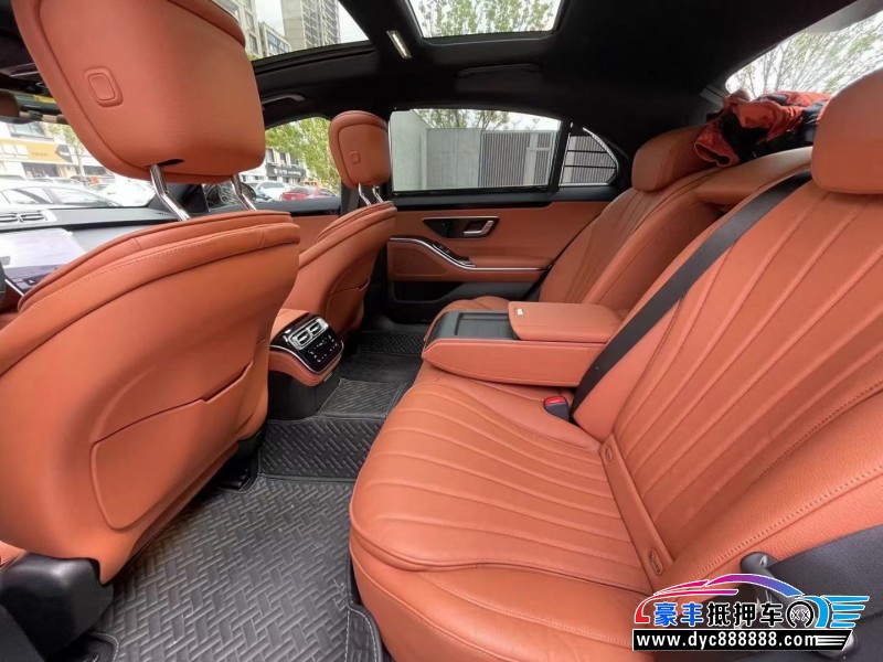 22年奔驰S轿车抵押车出售