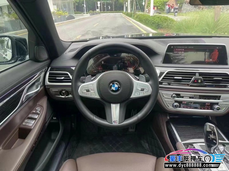 21年宝马7系轿车抵押车出售