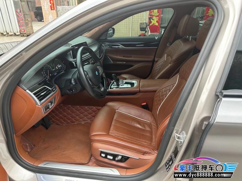 18年宝马7系轿车抵押车出售