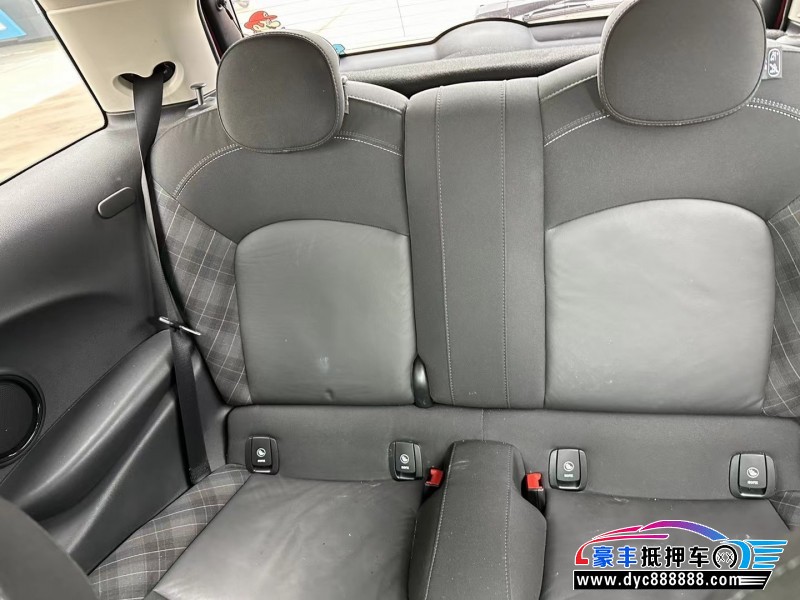 17年宝马MINI轿车抵押车出售