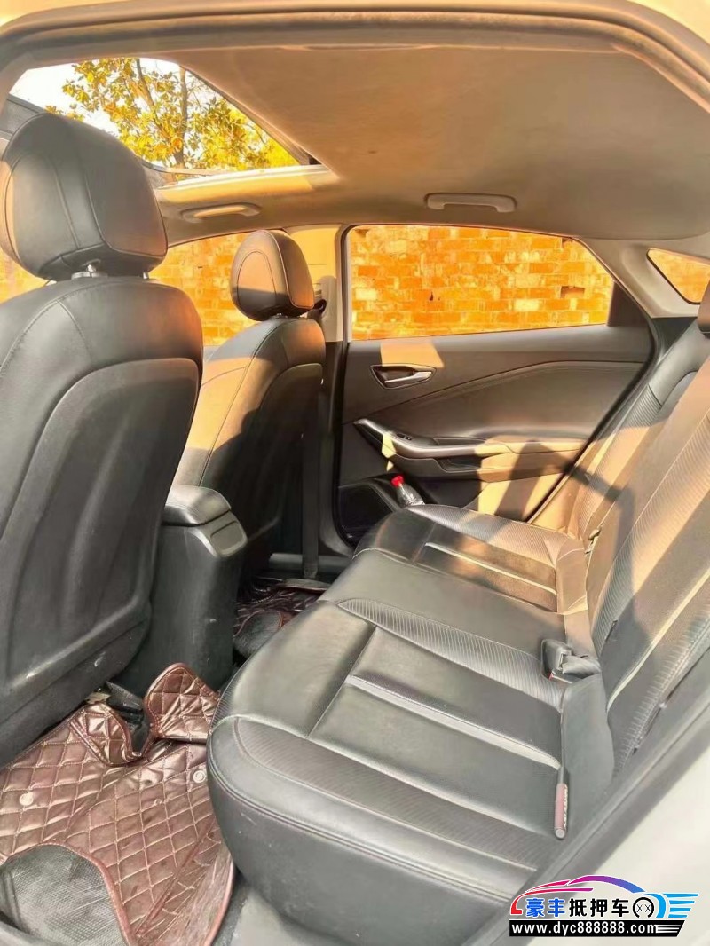 19年现代菲斯塔轿车抵押车出售