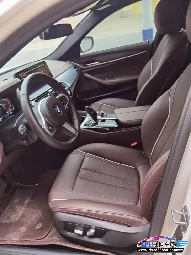 22年宝马5系轿车抵押车出售