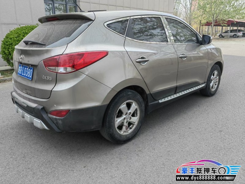 12年现代ix35轿车抵押车出售