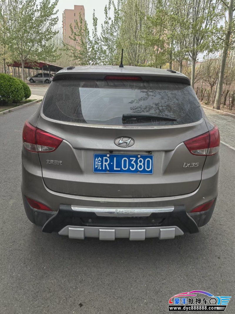 12年现代ix35轿车抵押车出售