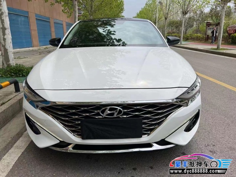 20年现代菲斯塔轿车抵押车出售