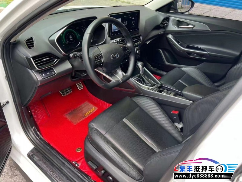 20年现代菲斯塔轿车抵押车出售