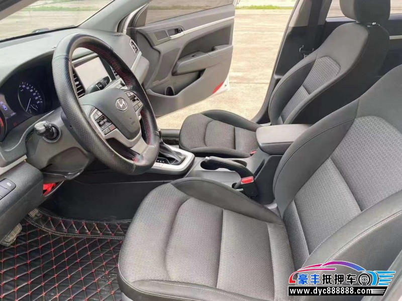 18年现代领动轿车抵押车出售