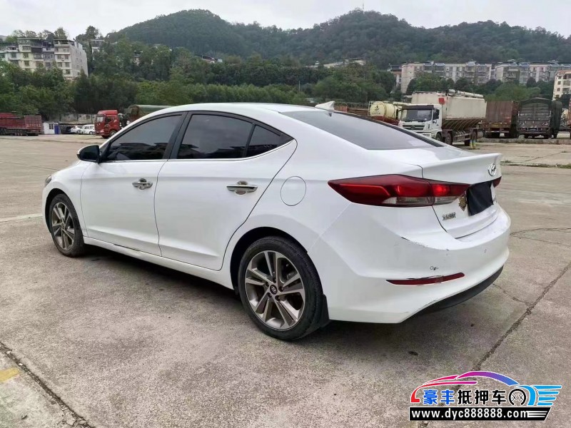 18年现代领动轿车抵押车出售