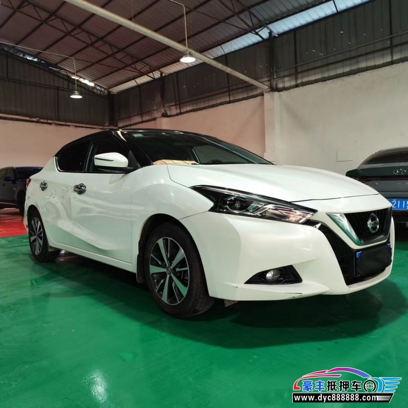 19年日产蓝鸟轿车抵押车出售