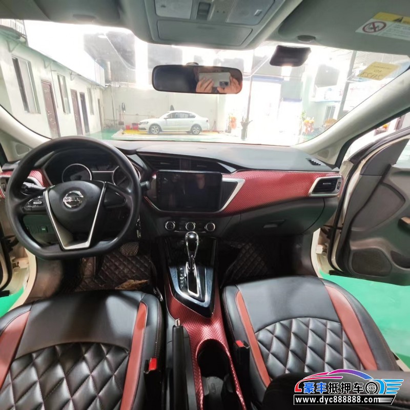 19年日产蓝鸟轿车抵押车出售