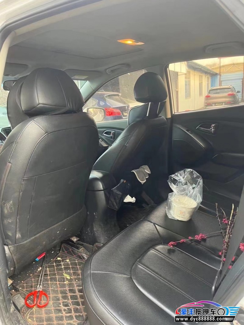 18年现代ix35SUV抵押车出售