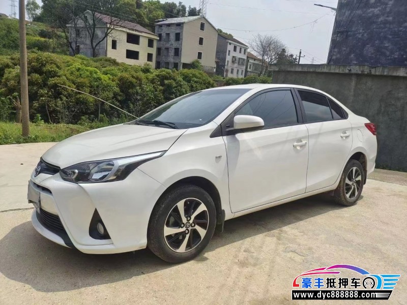18年丰田致享轿车抵押车出售