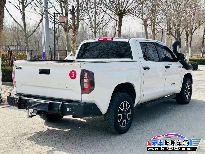 17年丰田坦途轿车抵押车出售