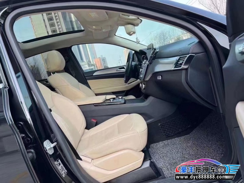 18年奔驰GLE轿车抵押车出售