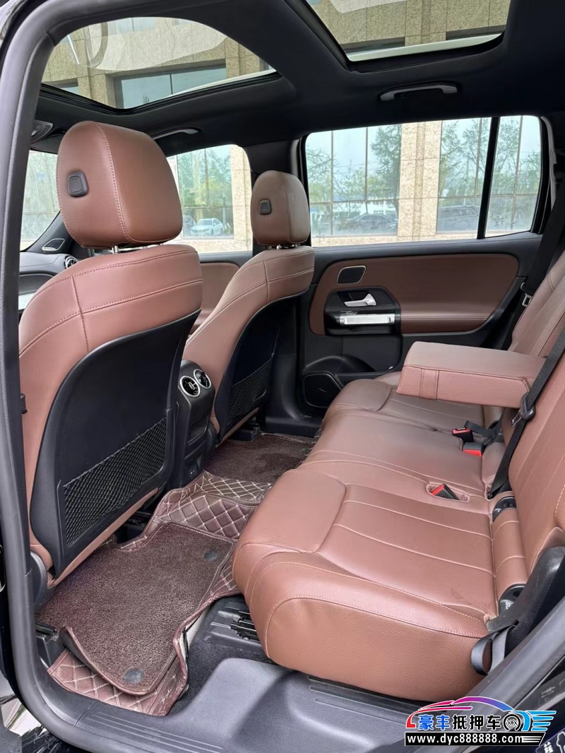 21年奔驰GLB轿车抵押车出售