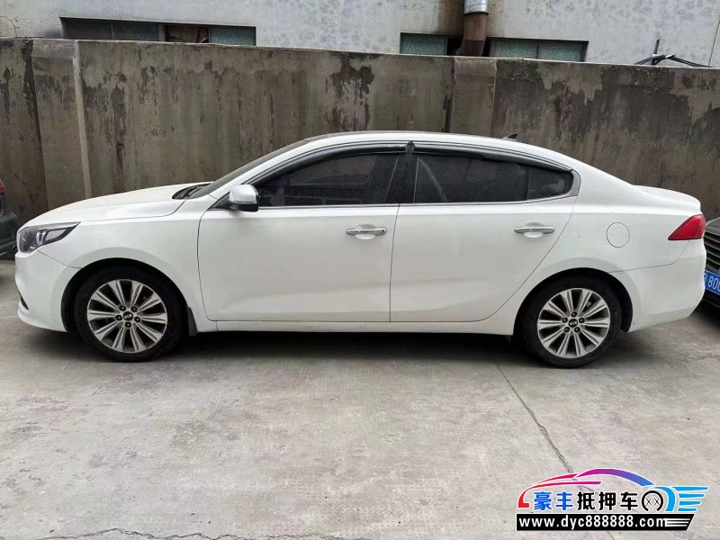 16年起亚K4轿车抵押车出售
