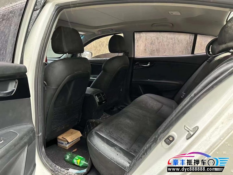 16年起亚K4轿车抵押车出售