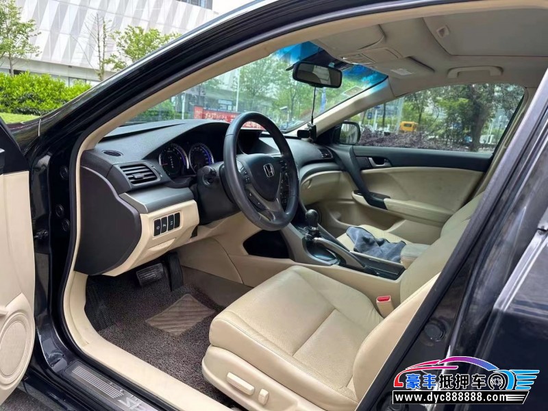 12年本田思铂睿轿车抵押车出售