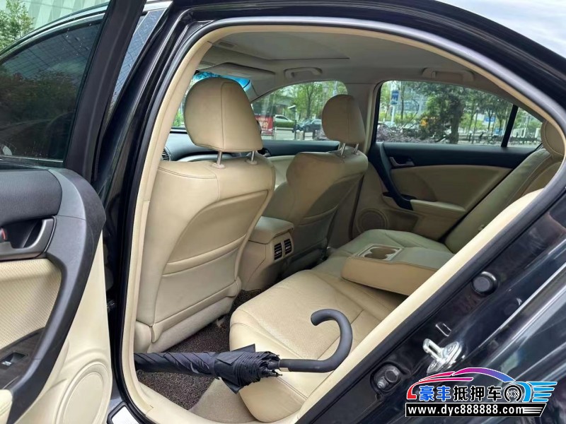 12年本田思铂睿轿车抵押车出售