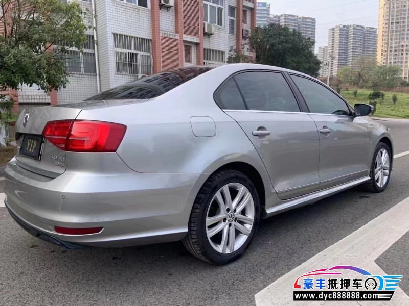 18年大众速腾轿车抵押车出售