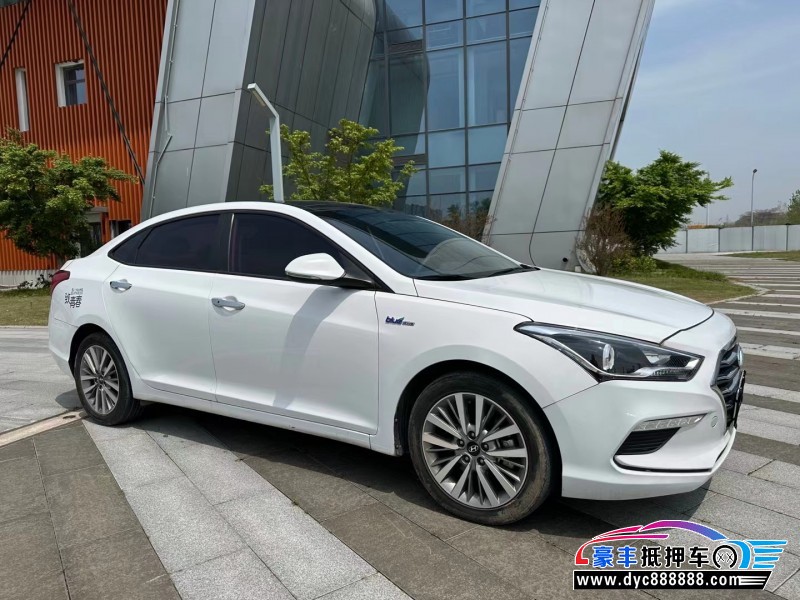 17年现代名图轿车抵押车出售