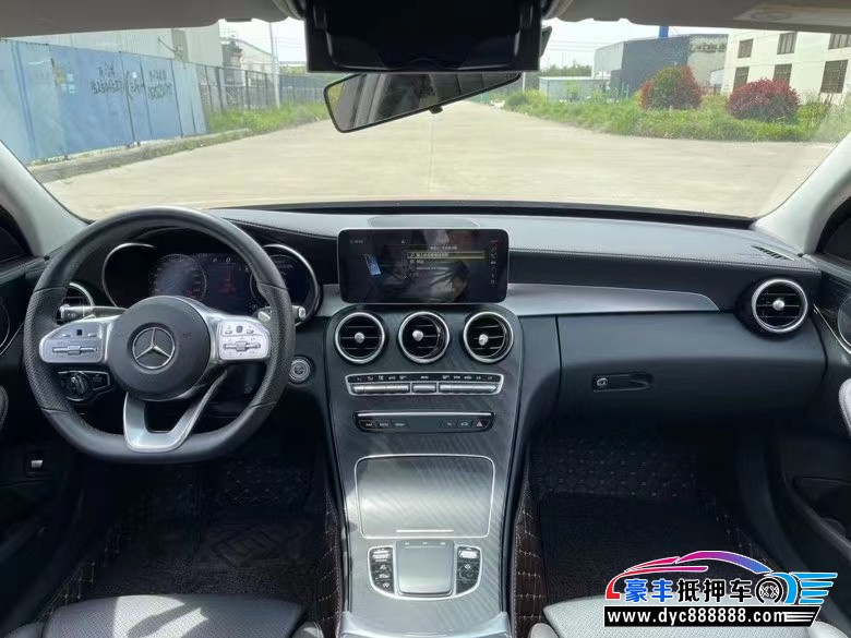 21年奔驰C轿车抵押车出售